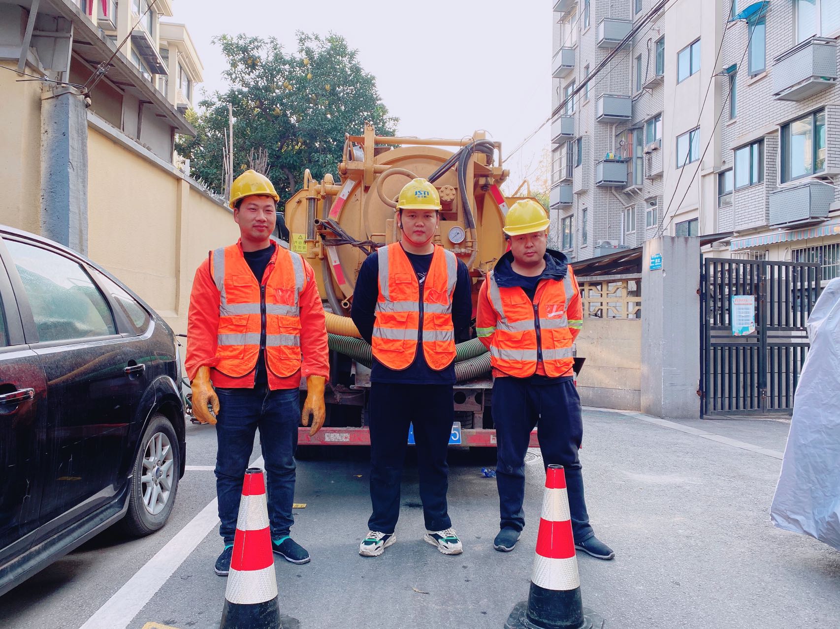 银矿地质南京某小区管道清淤检测施工